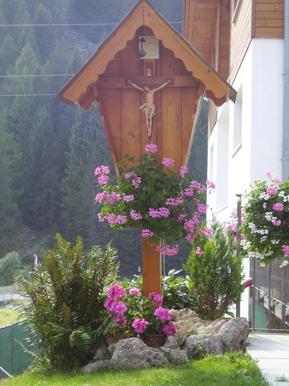 Baita Dei Pini Campodolcino Exterior photo