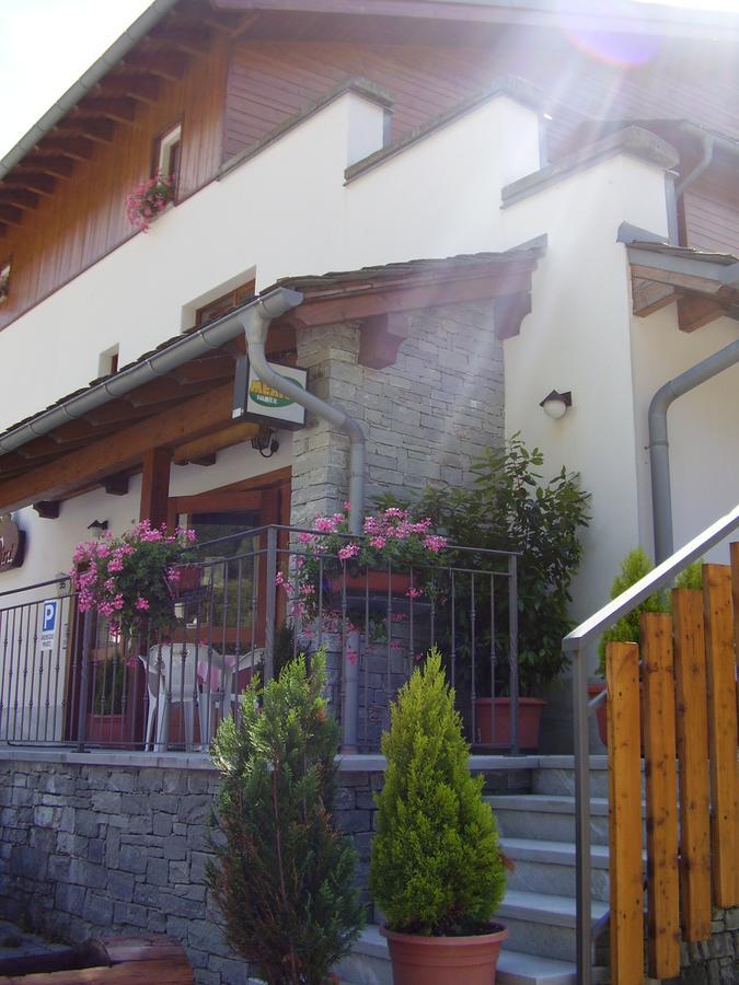 Baita Dei Pini Campodolcino Exterior photo
